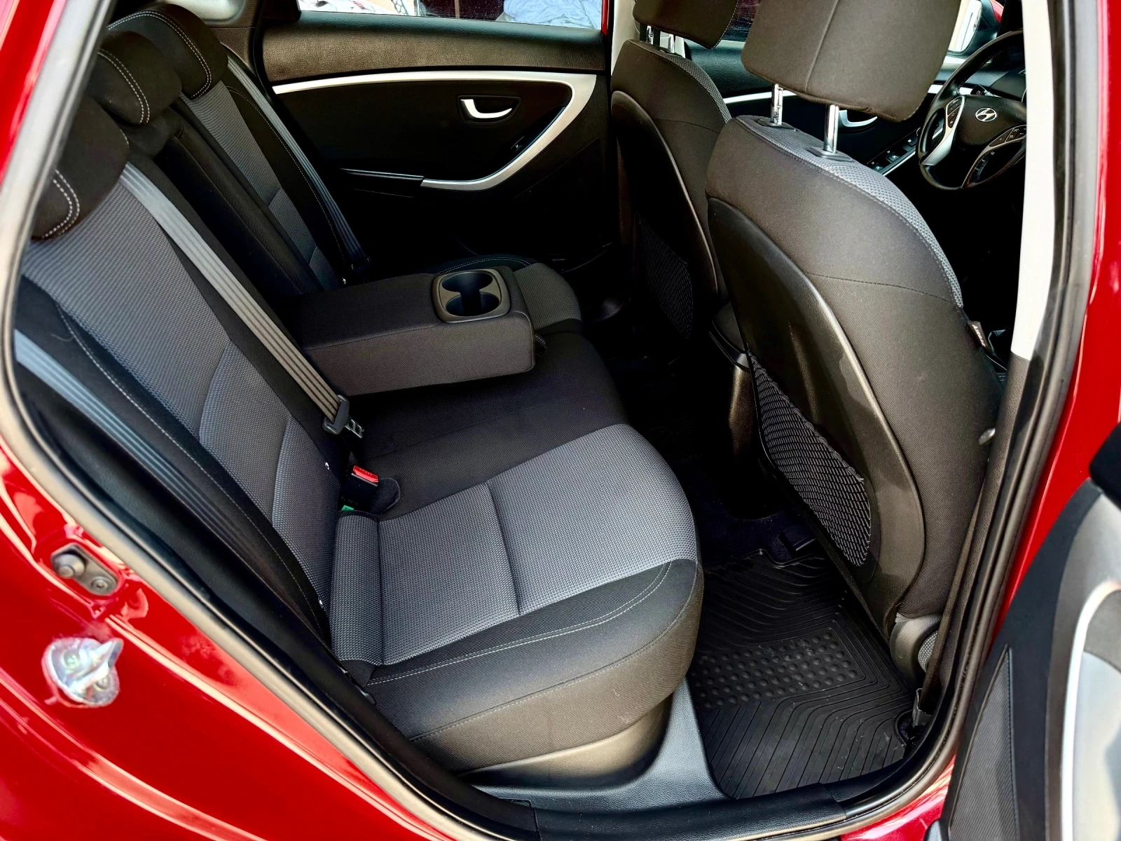 Hyundai I30 1.6CRDI-FACELIFT-�������� �������-������-EURO6 | Mobile.bg � ����������� 12