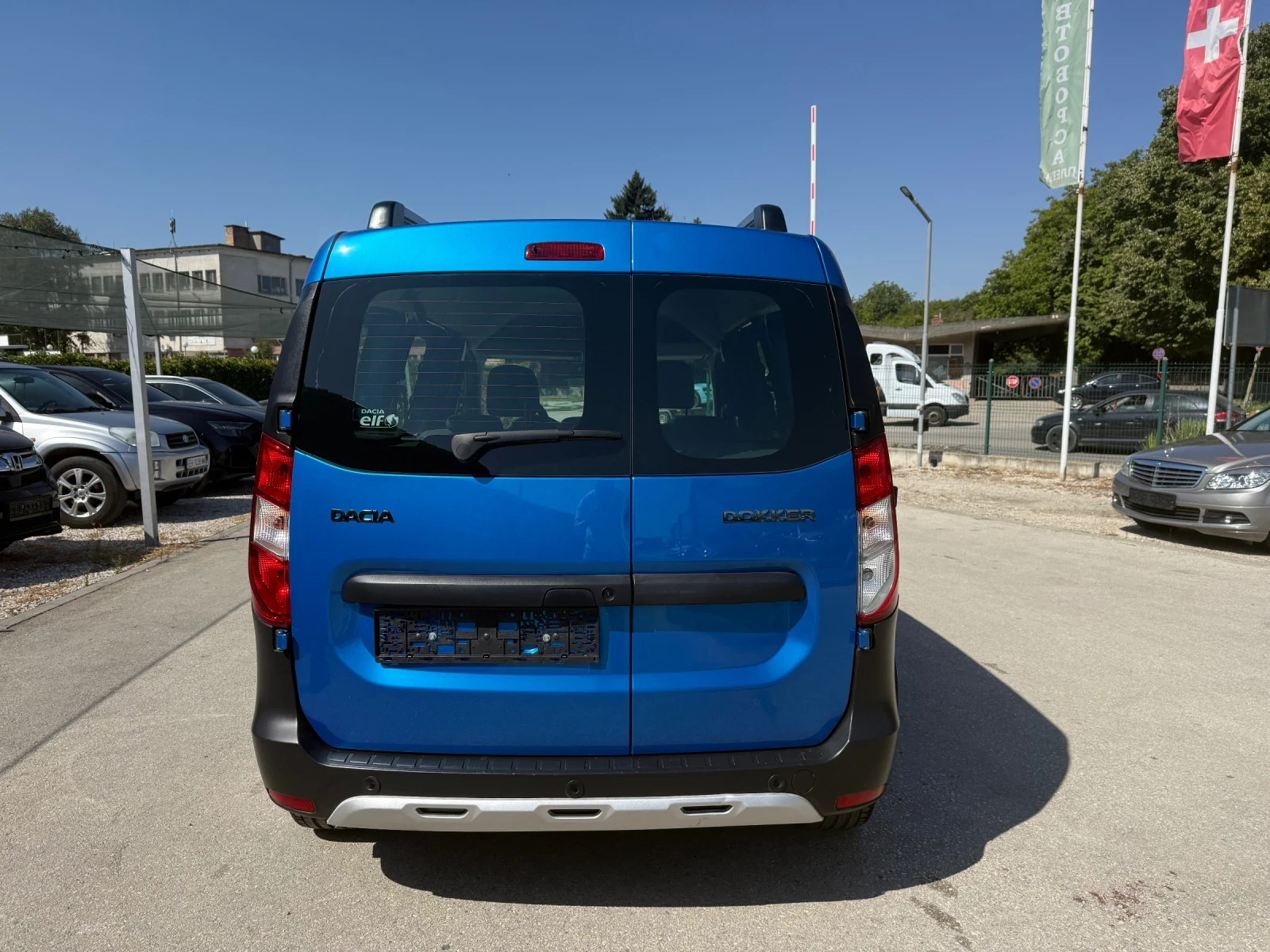 Dacia Dokker STEPWAY 1.2+ ШВЕЙЦАРИЯ+ НАВИ, снимка 6 - Автомобили и джипове - 55457047
