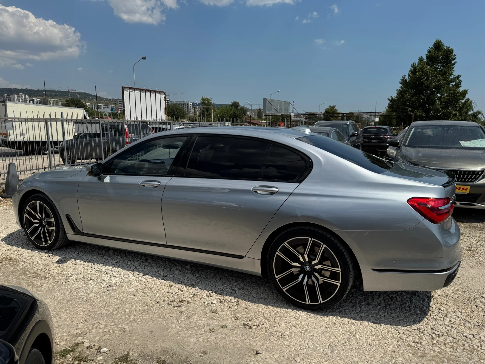 BMW 750 5.0xd L Inndividual full, снимка 6 - Автомобили и джипове - 55541379