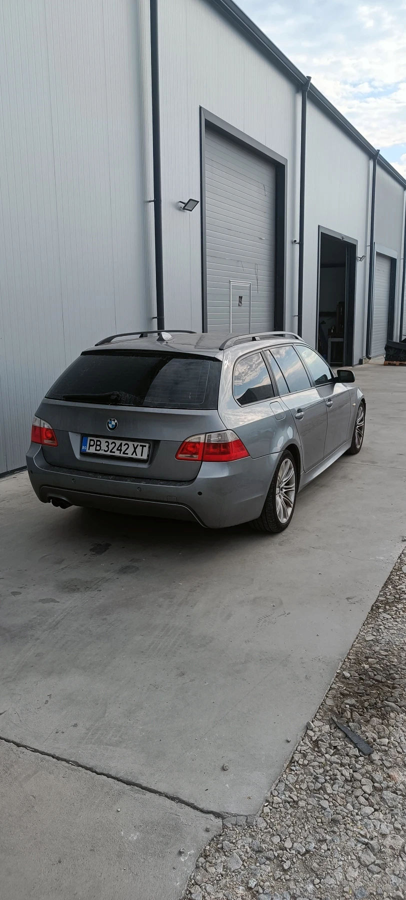 BMW 525, снимка 2 - Автомобили и джипове - 55935375