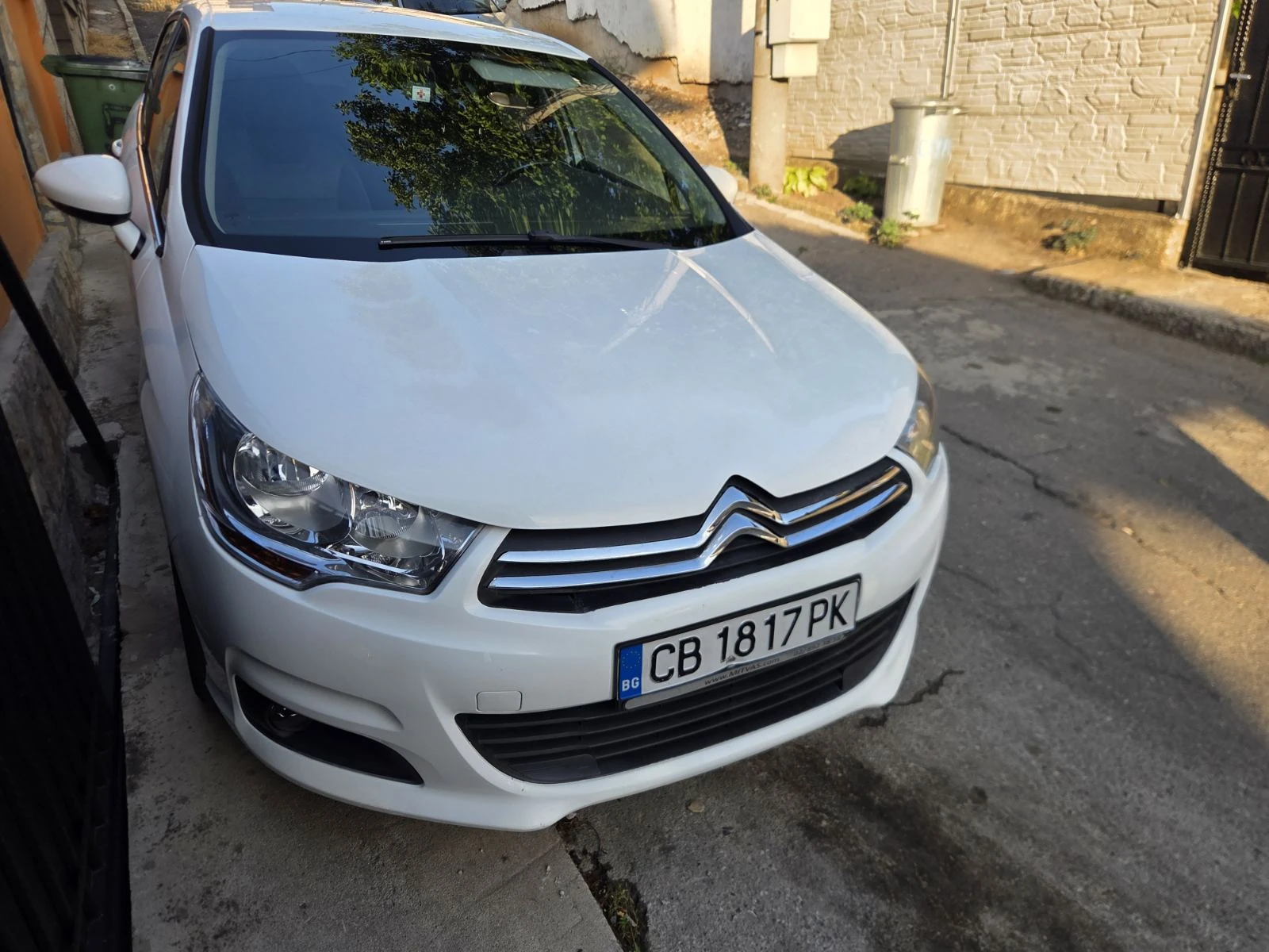 Citroen C4 1.6 e-hdi* EXCLUSIVE* Парктроник* Климатроник* , снимка 5 - Автомобили и джипове - 55944839
