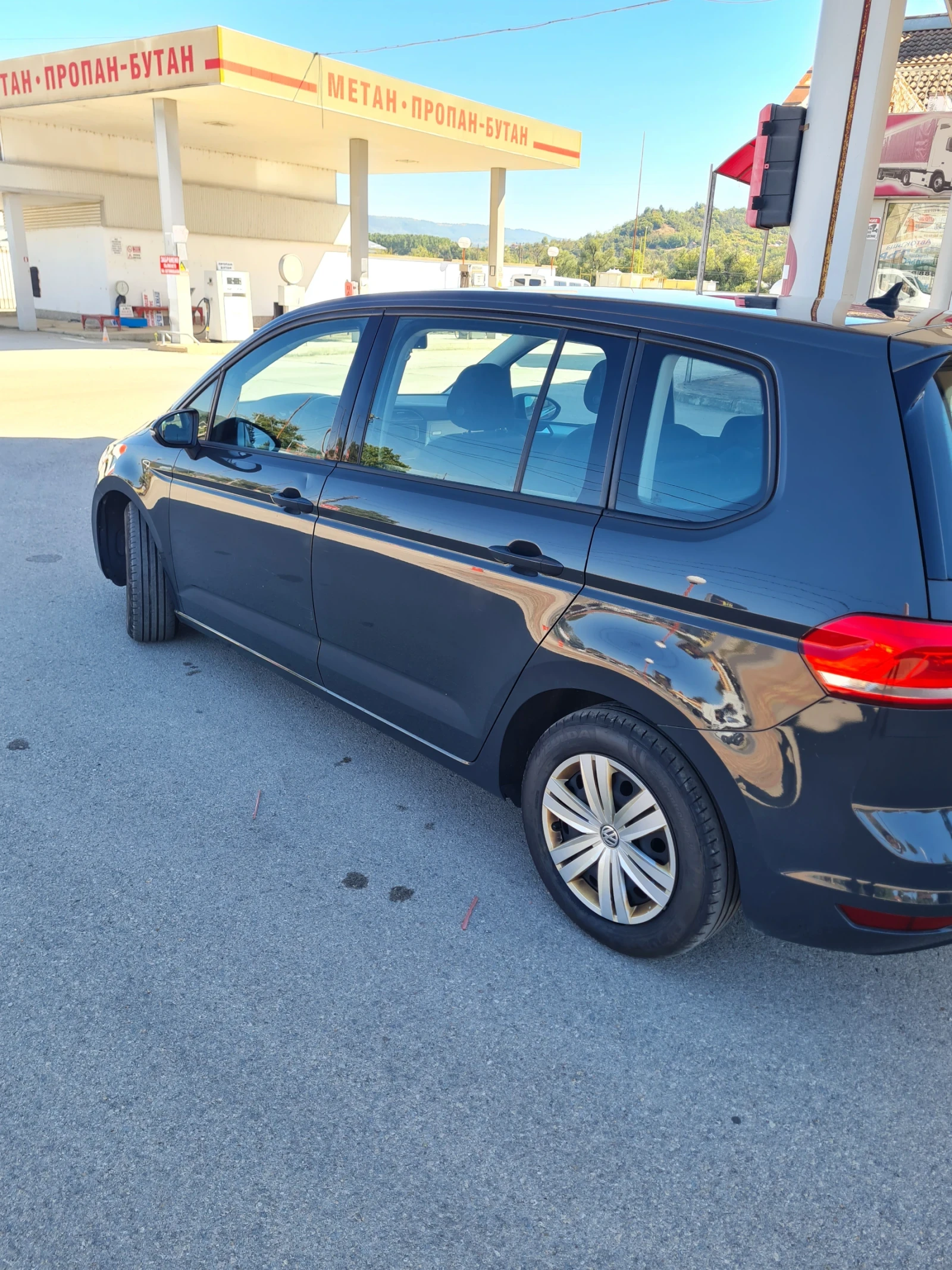 VW Touran 1.6 TDI 110�.�. 2016�.  | Mobile.bg � ����������� 5
