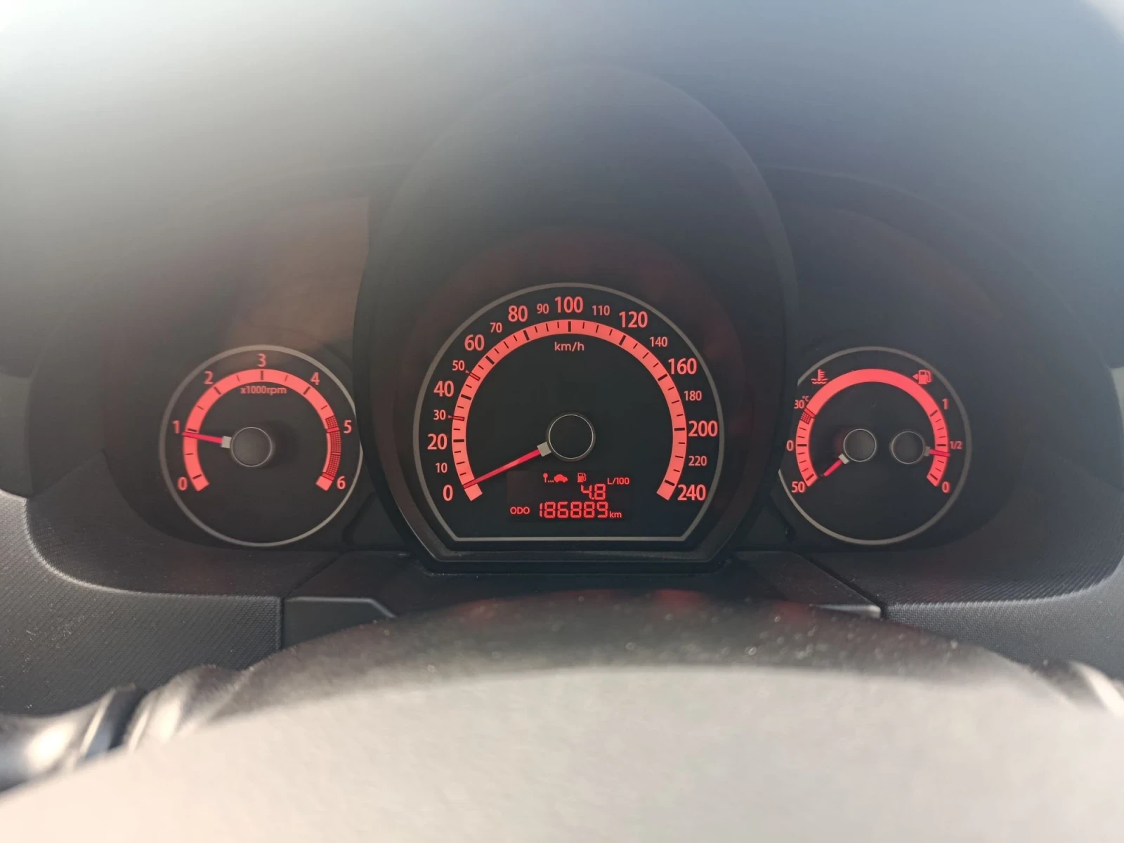 Kia Ceed 1.6 CRDI 90k, снимка 17 - Автомобили и джипове - 56056900