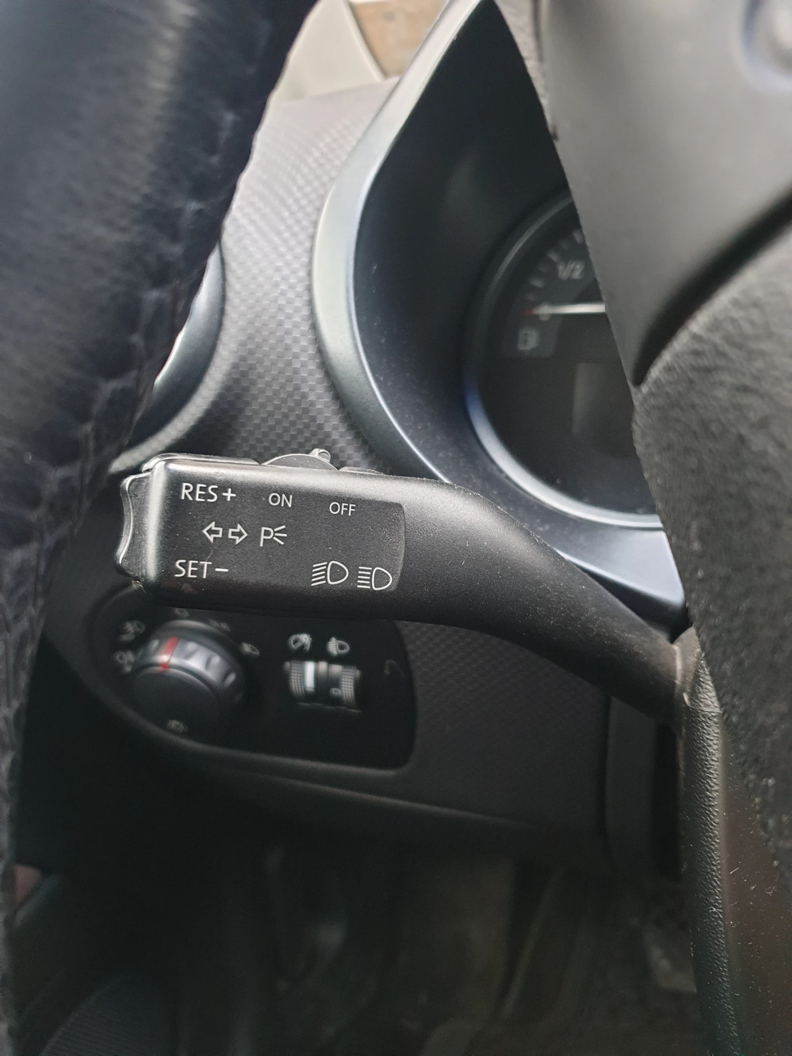Seat Leon, снимка 6 - Автомобили и джипове - 56406305