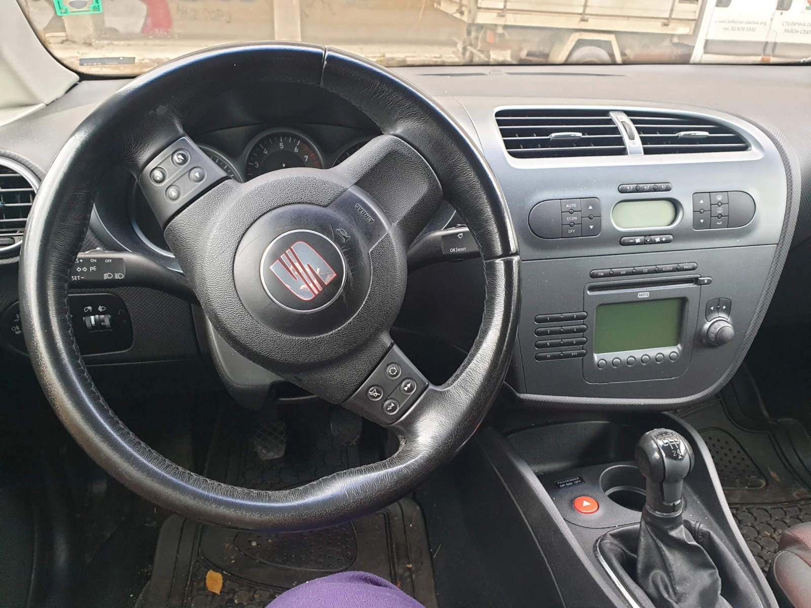 Seat Leon, снимка 11 - Автомобили и джипове - 56406305