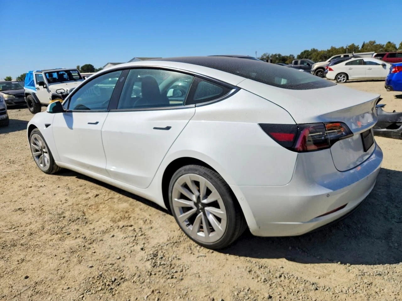 Tesla Model 3, снимка 2 - Автомобили и джипове - 56508221