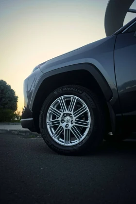 Toyota Rav4 2.5L/ 4X4/ 19 700km/2023г.PREMIUM - 55000 лв. - 96637249 | Car24.bg