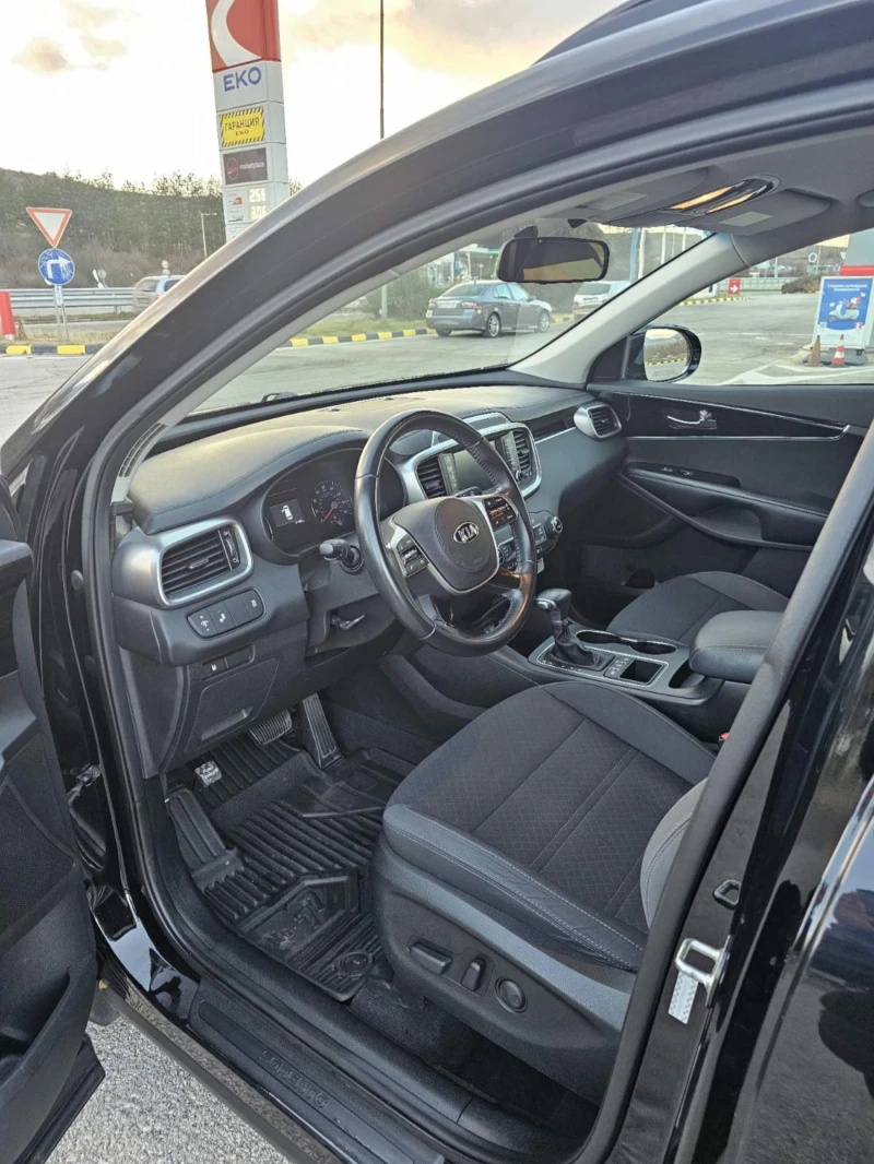 Kia Sorento 3.3 EX AWD, снимка 11 - Автомобили и джипове - 48746962