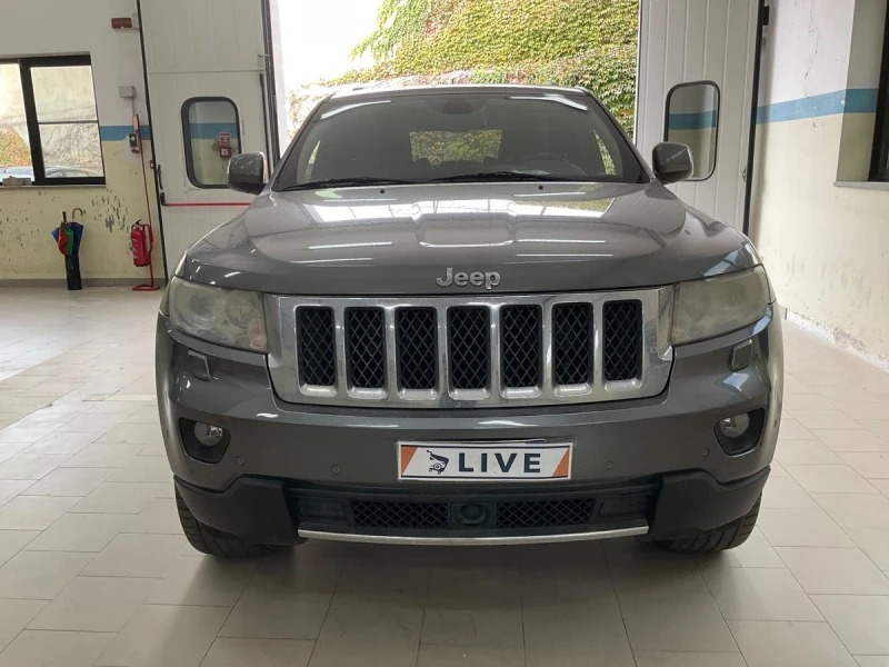 Jeep Grand cherokee 3.0 CRD Overland, снимка 2 - Автомобили и джипове - 48789580