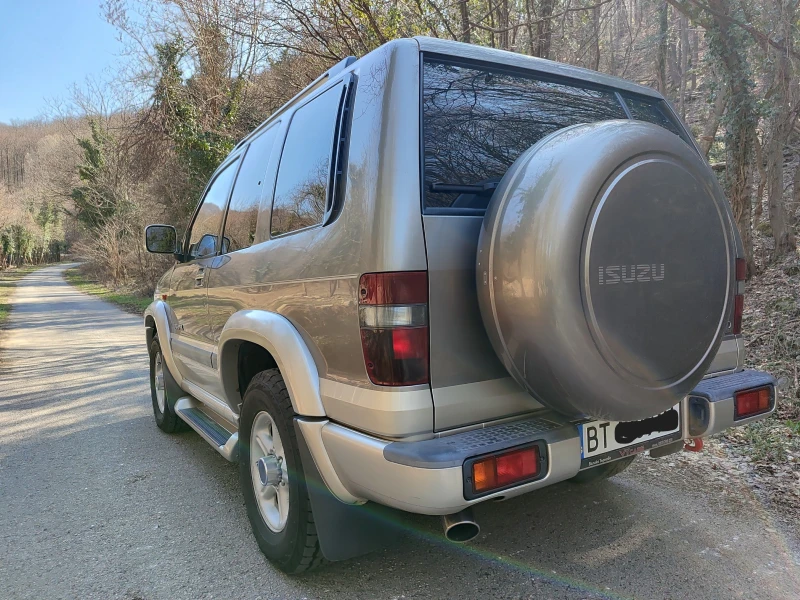 Isuzu Trooper, снимка 3 - Автомобили и джипове - 49436805