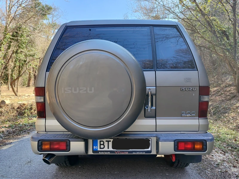 Isuzu Trooper, снимка 4 - Автомобили и джипове - 49436805