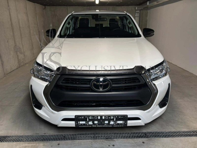 Toyota Hilux 2.8 D* COMFORT* DOUBLE CABIN* 4X4* , снимка 2 - Автомобили и джипове - 51352841