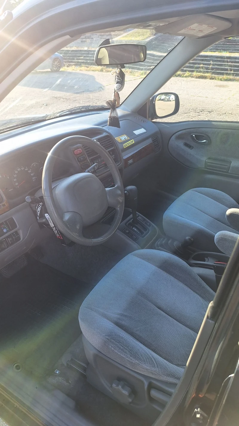 Suzuki Grand vitara 2.7 бензин газ, снимка 12 - Автомобили и джипове - 52929858