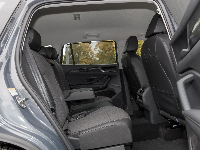 VW Tayron 1.5 TSI* e HYBRID* DSG* DISTR* KEYLESS* 360 CAM* C, снимка 11 - Автомобили и джипове - 52116706