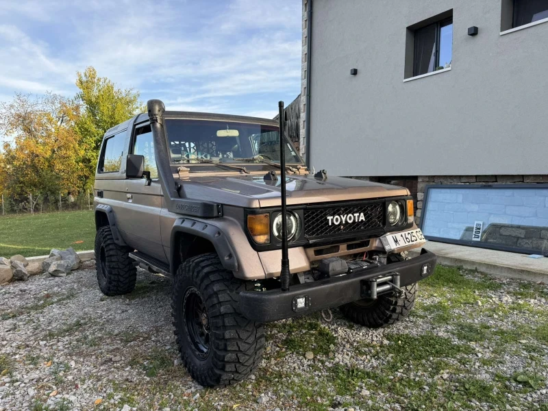 Toyota Land cruiser 2.4, снимка 10 - Автомобили и джипове - 53271064