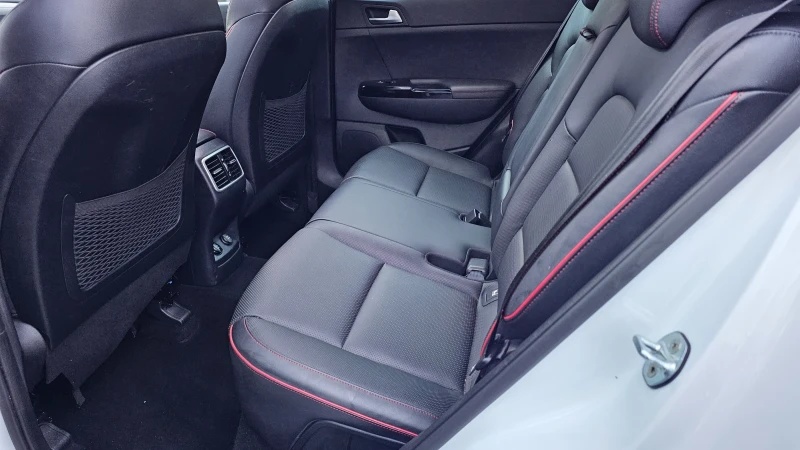 Kia Sportage GT-Line* 4WD* Aut.* LED* Pano* 360Kam.* Печка* Eur, снимка 15 - Автомобили и джипове - 53497946