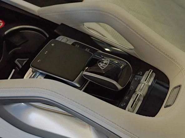 Mercedes-Benz GLS 600 Maybach 4Matic = Exclusive = Гаранция, снимка 6 - Автомобили и джипове - 53156528