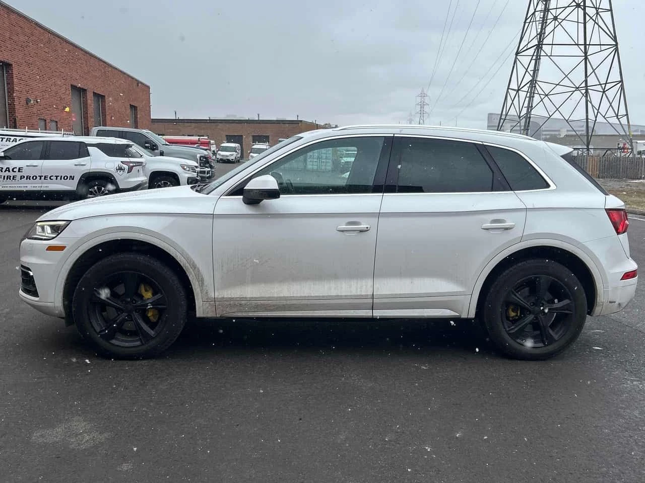 Audi Q5 * Progressiv * CARFAX * ЦЕНА ДО БГ, снимка 2 - Автомобили и джипове - 53960948