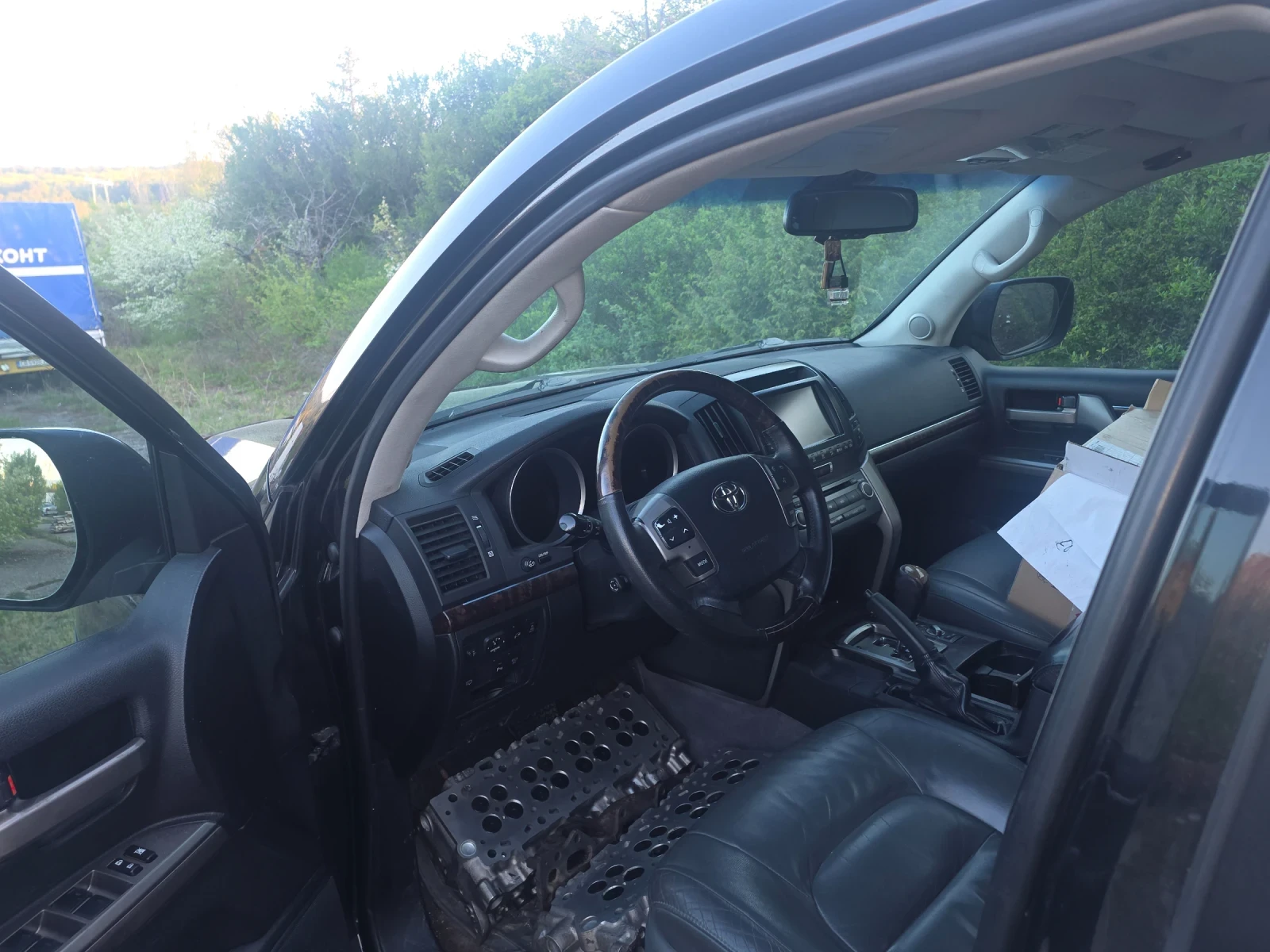 Toyota Land cruiser J200 4.5 V8 D-4D, снимка 8 - Автомобили и джипове - 54459757