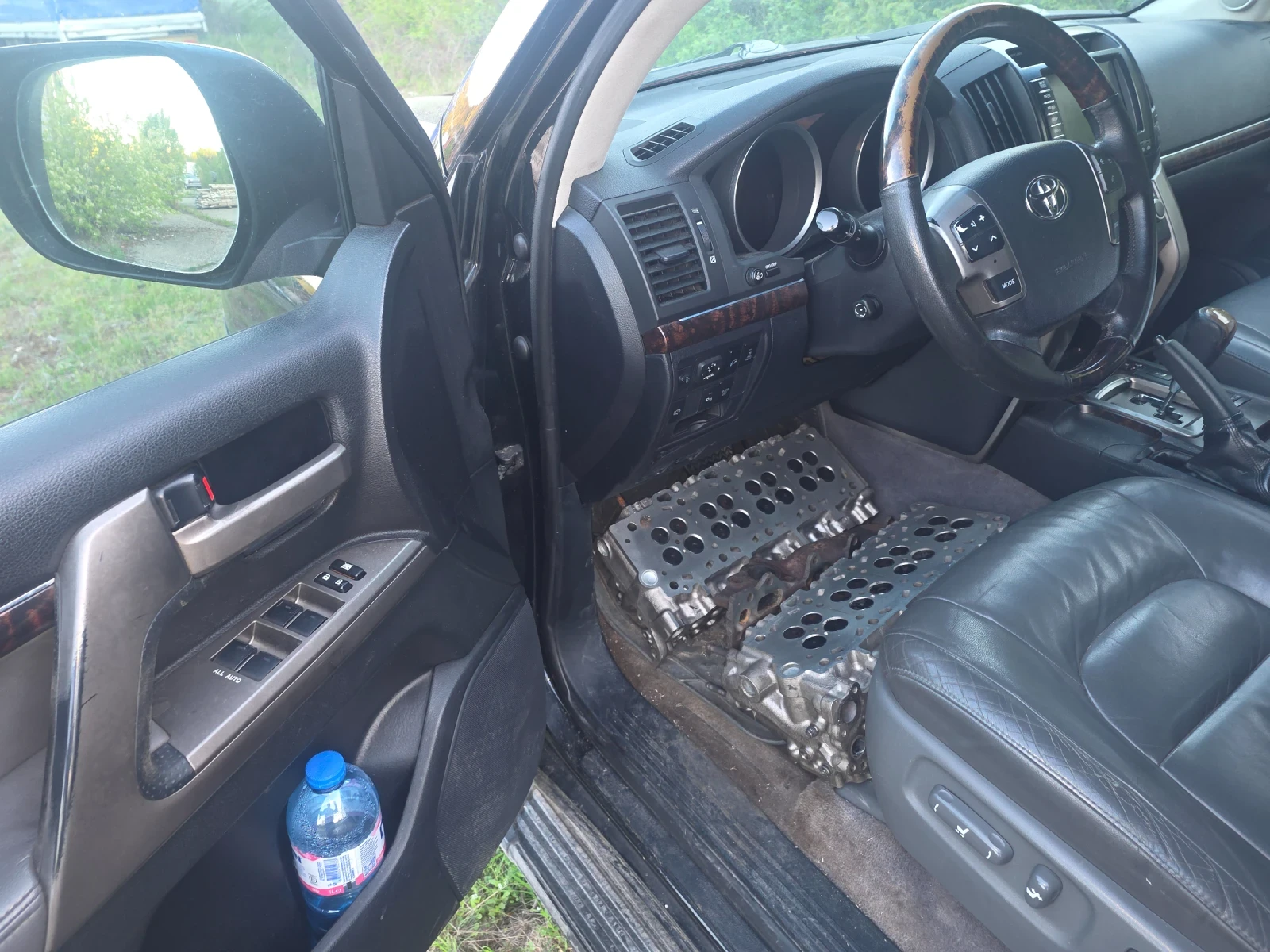 Toyota Land cruiser J200 4.5 V8 D-4D, снимка 9 - Автомобили и джипове - 54459757