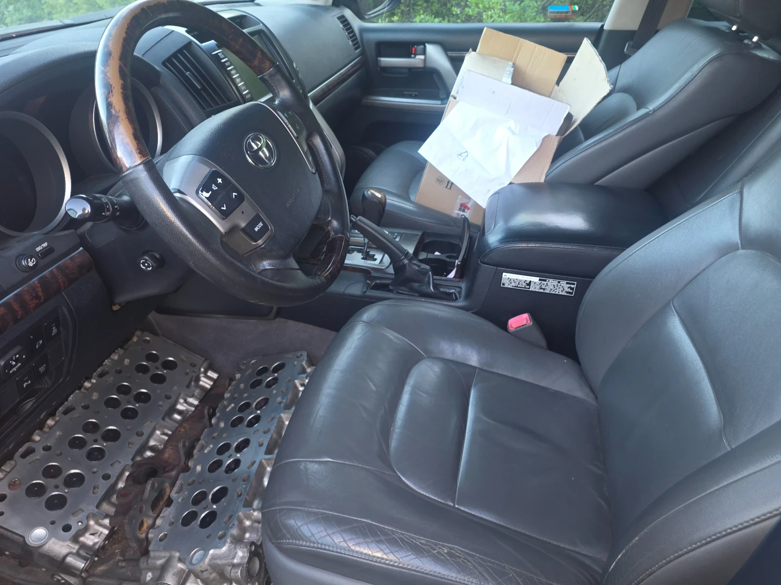 Toyota Land cruiser J200 4.5 V8 D-4D, снимка 7 - Автомобили и джипове - 54459757