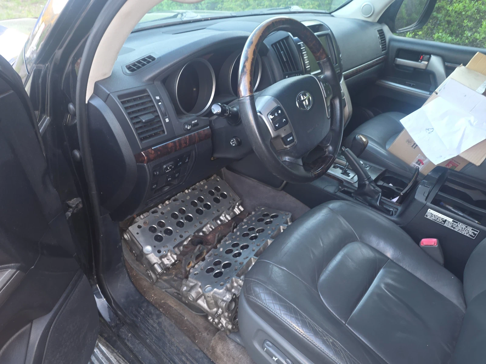 Toyota Land cruiser J200 4.5 V8 D-4D, снимка 6 - Автомобили и джипове - 54459757