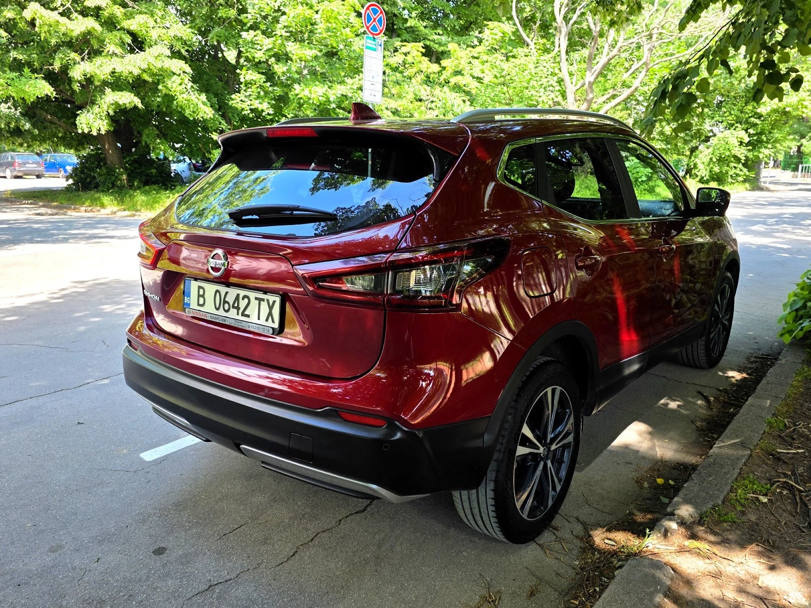 Nissan Qashqai N-Connecta 1.3 DIG-T Xtronic, снимка 10 - Автомобили и джипове - 54733509