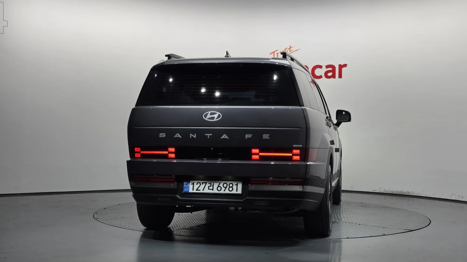 Hyundai Santa fe 1.6 HEV Prestige* BLIND SPOT* 360* КРАЙНА ЦЕНА, снимка 4 - Автомобили и джипове - 55323763