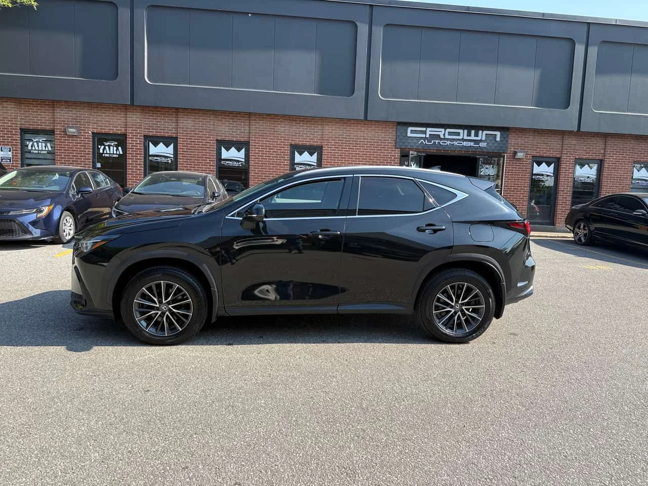 Lexus NX * 250 * CARFAX * ОПЦИЯ ЗА ФИНАНСИРАНЕ , снимка 2 - Автомобили и джипове - 55504729