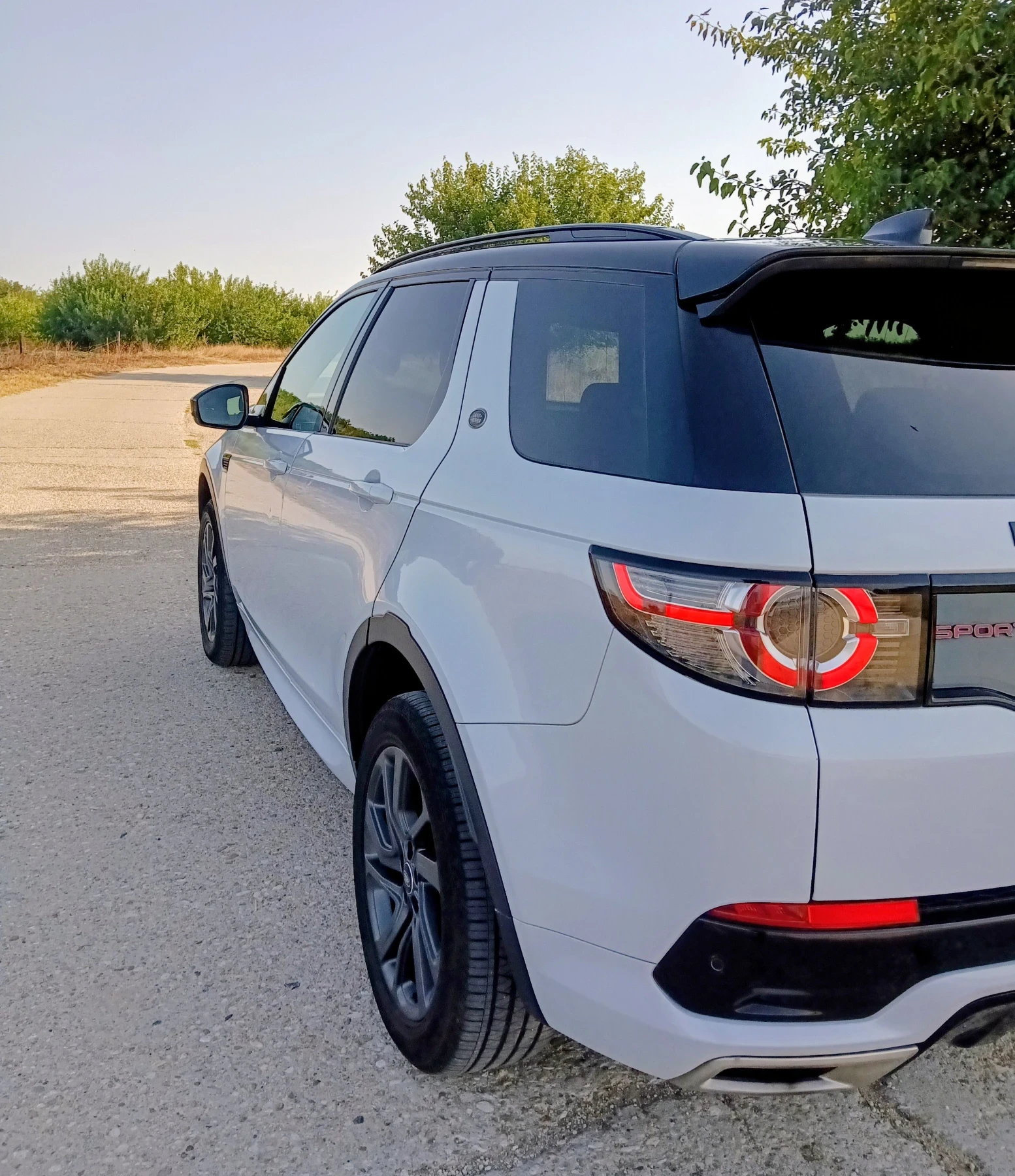 Land Rover Discovery Sport, снимка 7 - Автомобили и джипове - 56227688