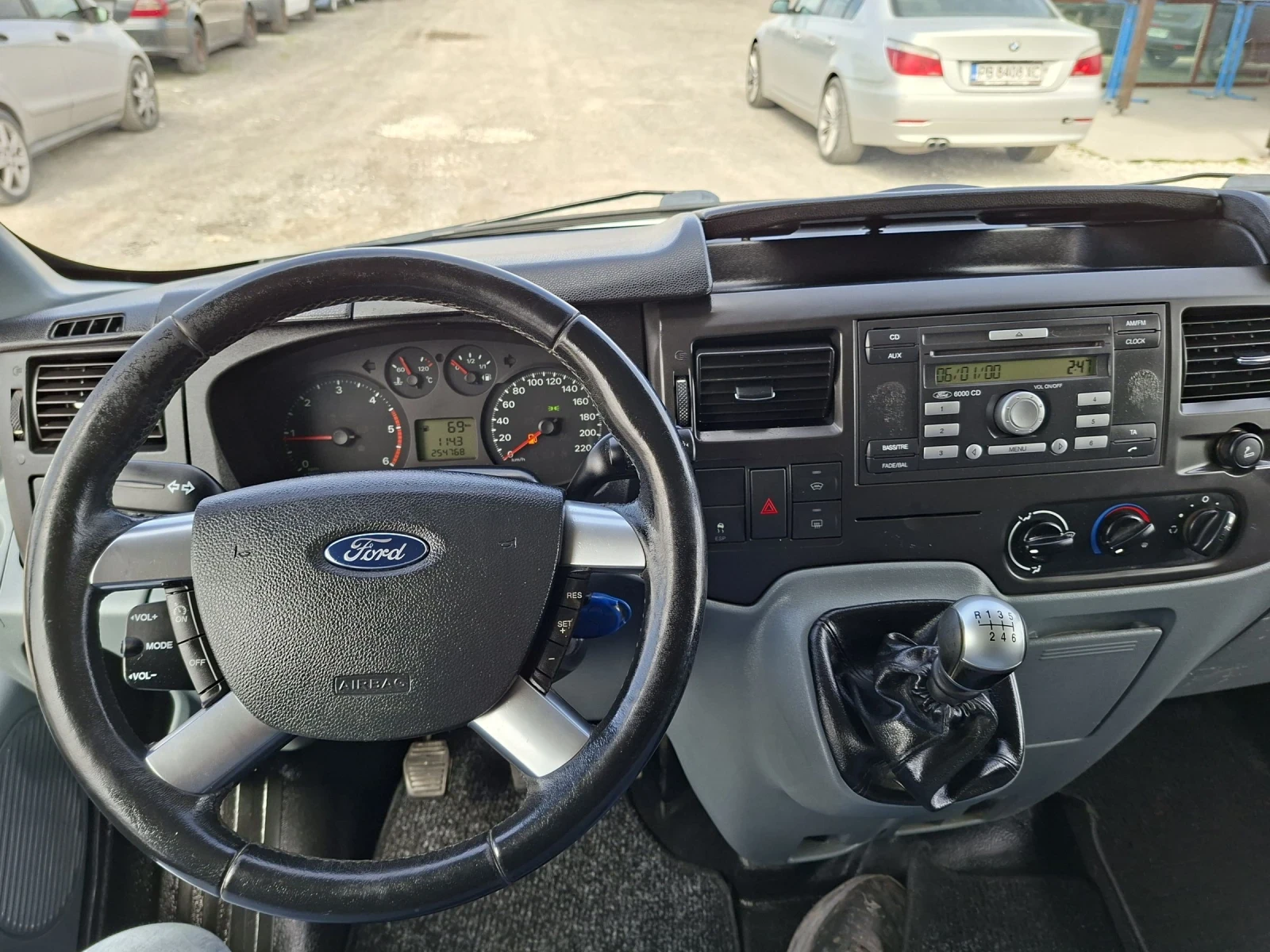 Ford Transit 2.2D/6СК/125кс/КЛИМА/CRUIZE/ 8+ 1, снимка 10 - Бусове и автобуси - 54044571