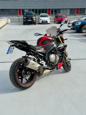     BMW S 1000r