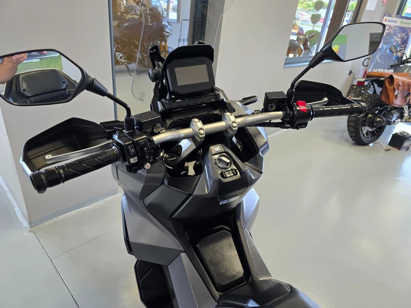 Honda X-ADV 350ie, ABS-TCS, Smart Box!, снимка 11 - Мотоциклети и мототехника - 50439680