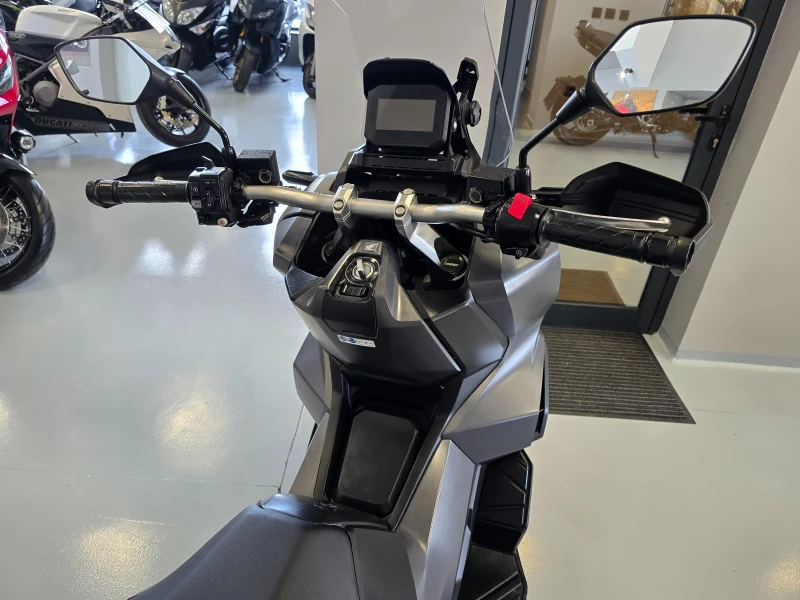Honda X-ADV 350ie, ABS-TCS, Smart Box!, снимка 10 - Мотоциклети и мототехника - 50439680