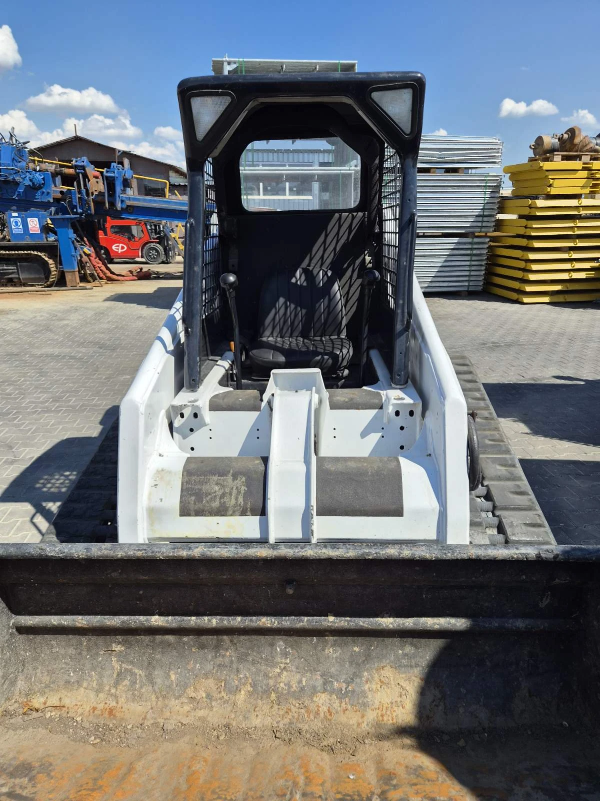 Мини челни товарачи Bobcat 864 НАЛИЧЕН, снимка 2 - Индустриална техника - 55541973