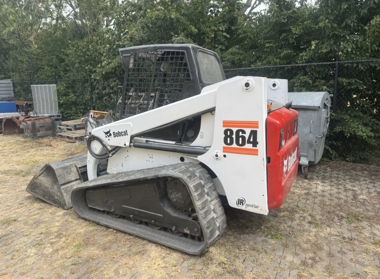 Мини челни товарачи Bobcat 864, снимка 4 - Индустриална техника - 55541973