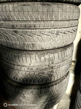 Гуми Зимни 285/45R21, снимка 2 - Гуми и джанти - 48869662