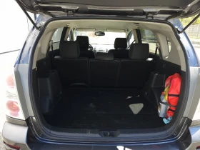 Toyota Corolla verso 2.2 D4D, снимка 13