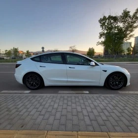 Tesla Model 3 SR+ , снимка 4