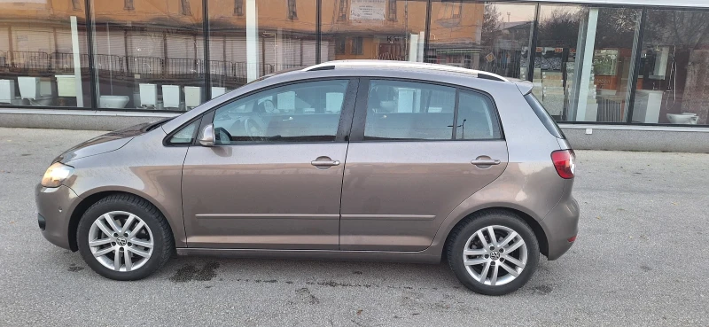 VW Golf Plus, снимка 2 - Автомобили и джипове - 48003811