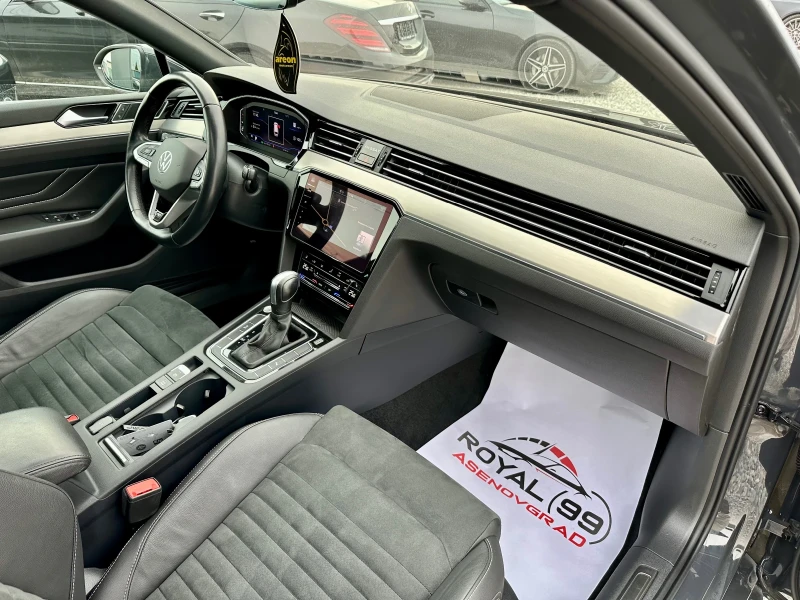 VW Passat 2.0 TDI :: R LINE::IQ LED ФАР::PANORAMA::DISTRONIK, снимка 9 - Автомобили и джипове - 48165769