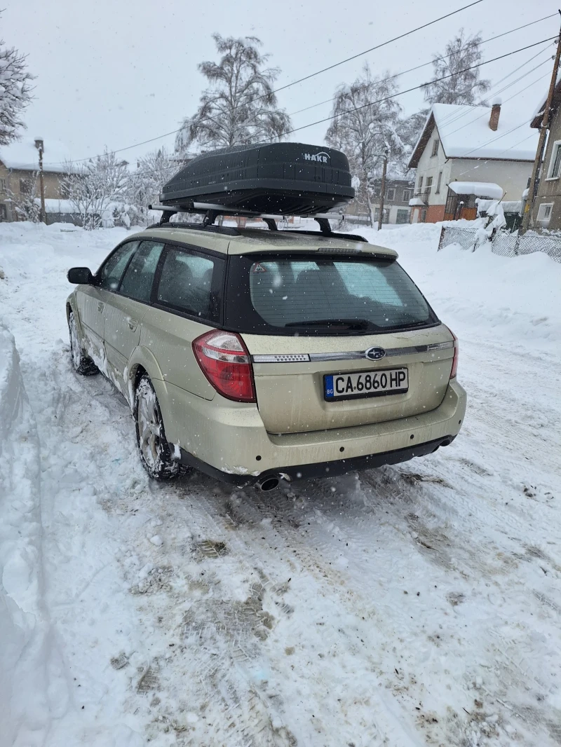 Subaru Outback, снимка 4 - Автомобили и джипове - 48551141