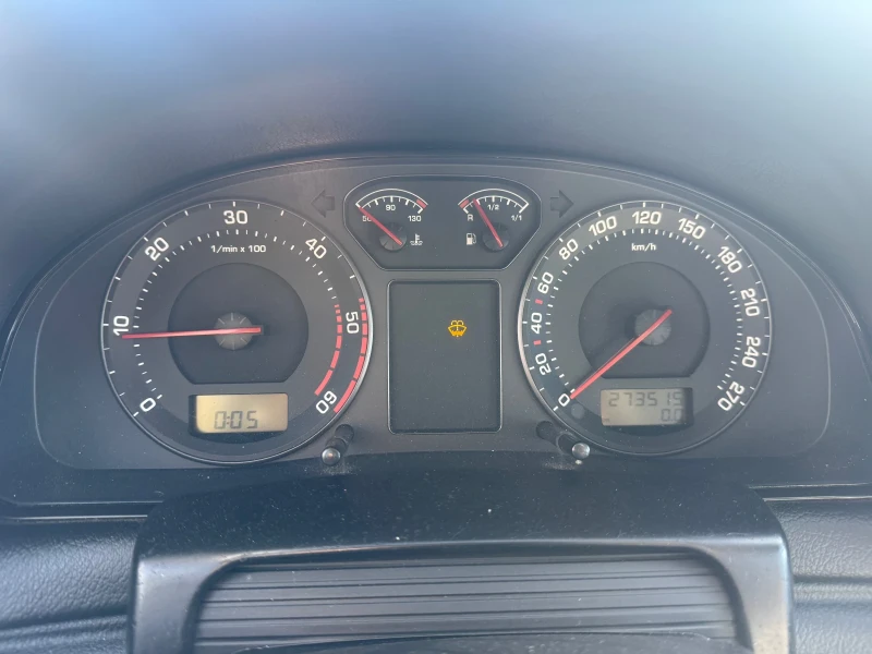 Skoda Superb 2.0 TDI 6sk 8klapana , снимка 12 - Автомобили и джипове - 52388167