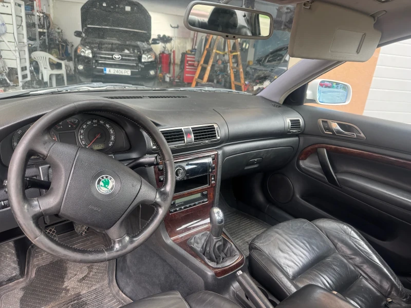 Skoda Superb 2.0 TDI 6sk 8klapana , снимка 8 - Автомобили и джипове - 52388167