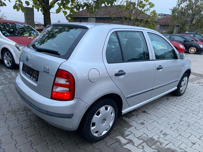 Skoda Fabia 1.4i 75к.с, снимка 6 - Автомобили и джипове - 52519195
