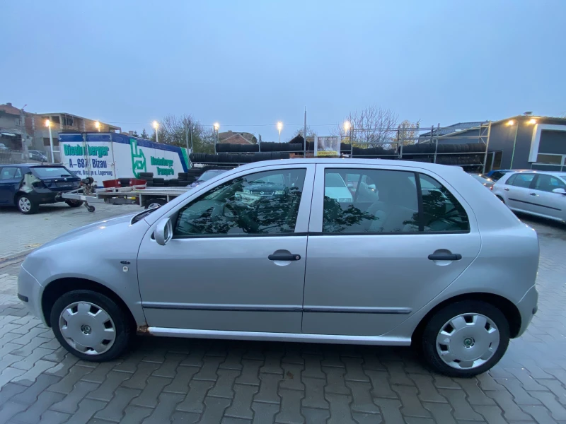 Skoda Fabia 1.4i 75к.с, снимка 3 - Автомобили и джипове - 52519195