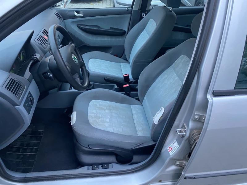 Skoda Fabia 1.4i 75к.с, снимка 10 - Автомобили и джипове - 52519195