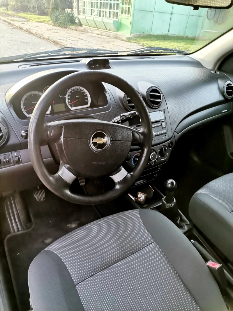 Chevrolet Aveo, снимка 5 - Автомобили и джипове - 52754081