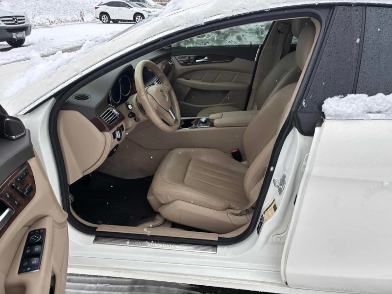 Mercedes-Benz CLS 550 CARFAX, снимка 5 - Автомобили и джипове - 52734027