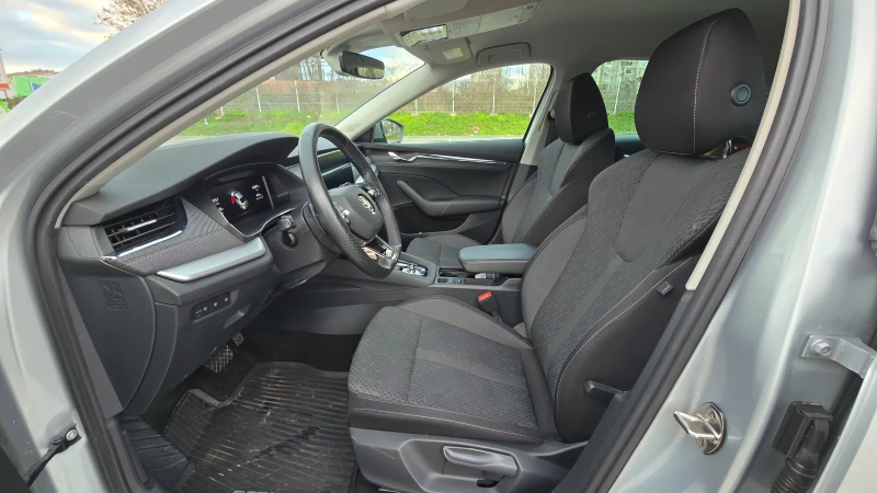 Skoda Octavia 1.5 TSI Mild Hybrid (MHEV) Edition, снимка 8 - Автомобили и джипове - 53095691